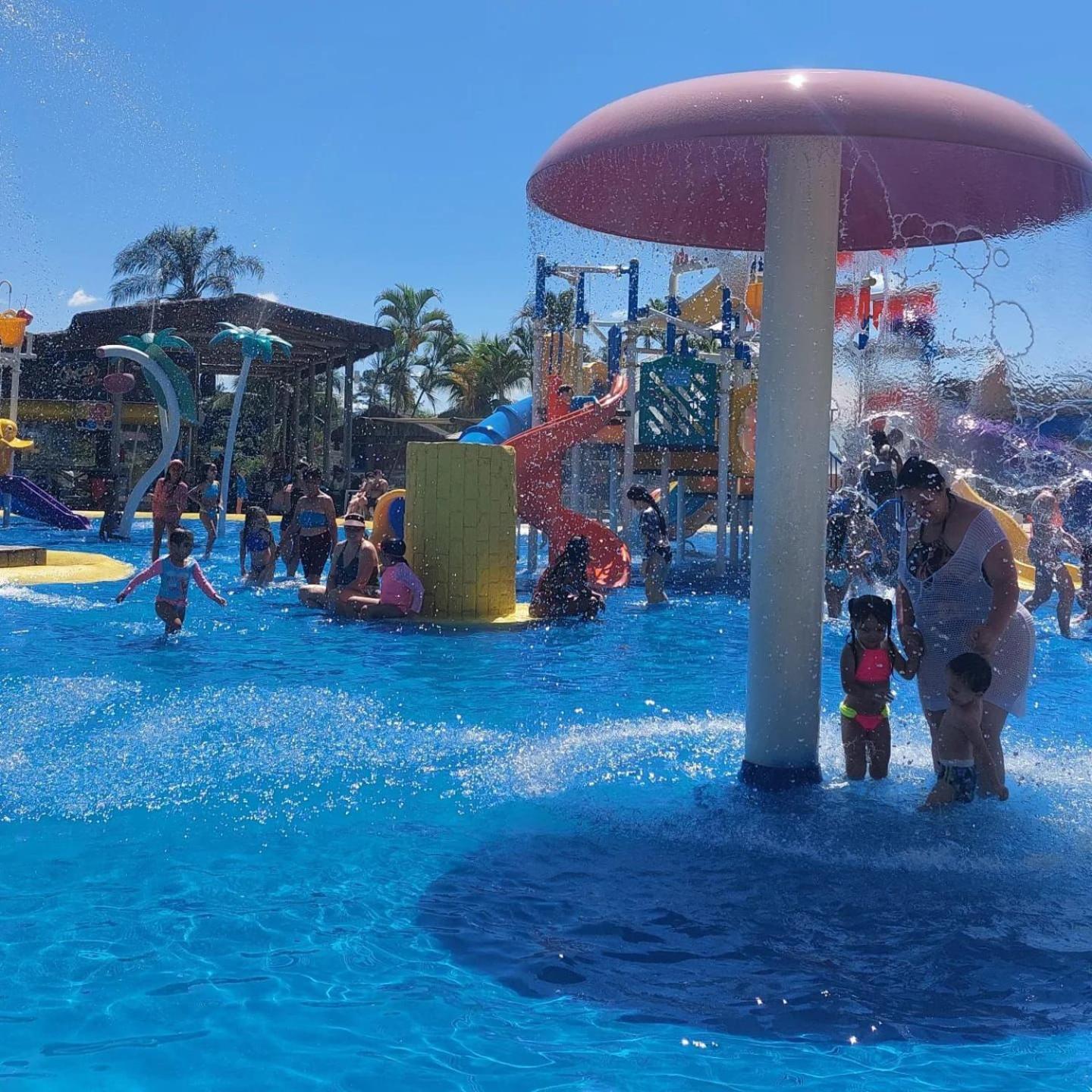 Flat Particular Adeias Das Aguas Park Resort Барра-ду-Пираи Экстерьер фото